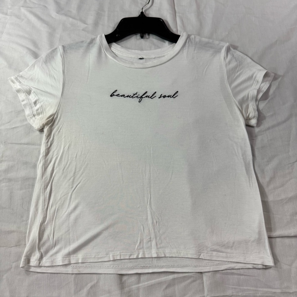 G56. Women’s “Beautiful Soul” White T-Shirt (S)
